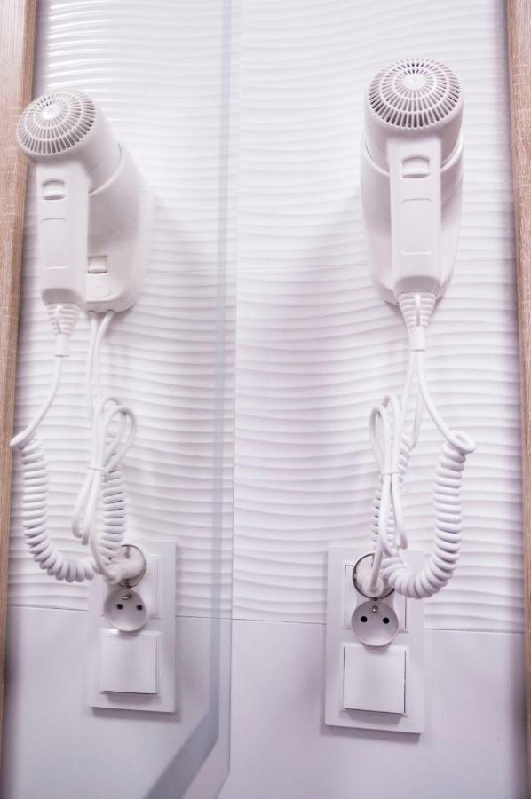 קרקוב Jacuzzi Apartment Red מראה חיצוני תמונה